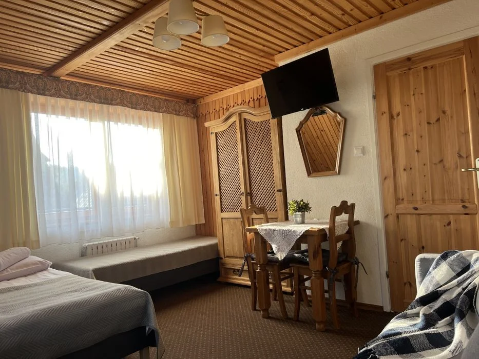 Domek na 20 osób na wyłączność jacuzzi & sauna Willa na imprezę + Cat – zdjęcie 5
