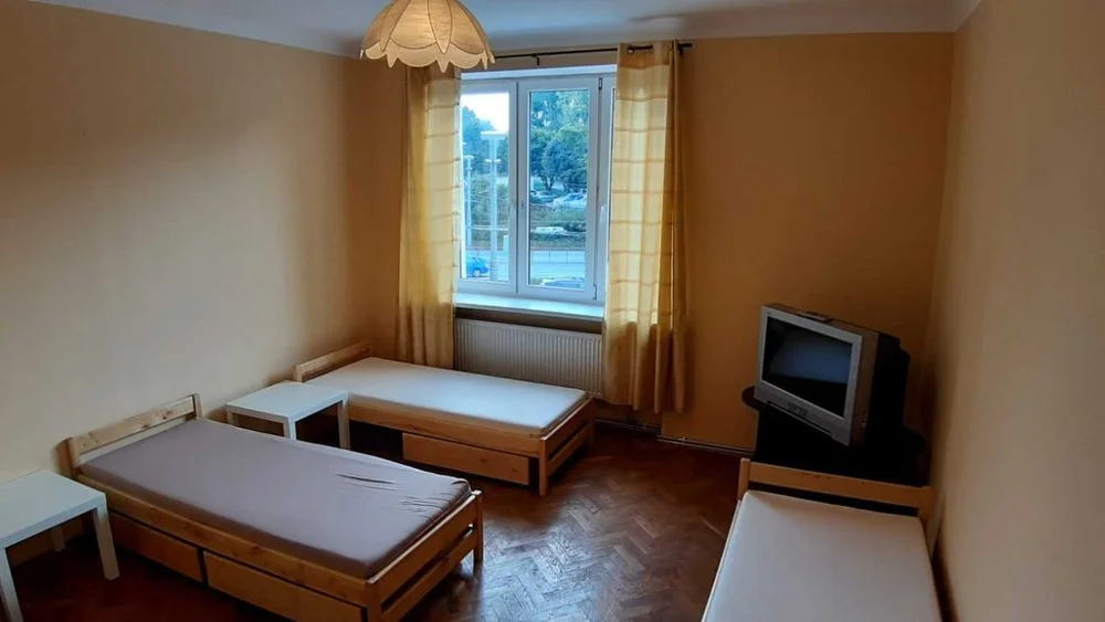 Noclegi Pracownicze Gdynia Ścisłe Centrum ul.10-Lutego koło Dworca SKM – zdjęcie 4