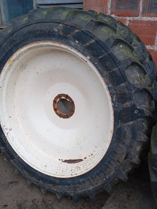 Koła wąskie 270/80r32 300/95r42 New Holland 150cm T5060 tl90 TL100 T5050 T5070 do międzyrzędzi w ziemniaki kukurydzę Case JXU 95 105 – zdjęcie 6