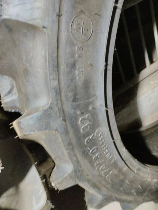 Koła wąskie 270/80r32 300/95r42 New Holland 150cm T5060 tl90 TL100 T5050 T5070 do międzyrzędzi w ziemniaki kukurydzę Case JXU 95 105 – zdjęcie 2