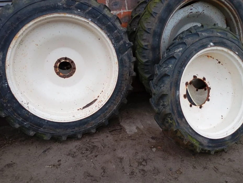Koła wąskie 270/80r32 300/95r42 New Holland 150cm T5060 tl90 TL100 T5050 T5070 do międzyrzędzi w ziemniaki kukurydzę Case JXU 95 105