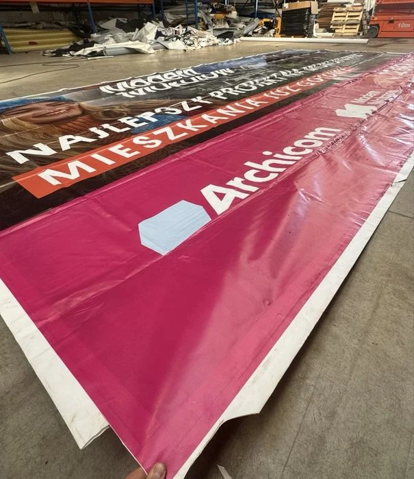 Plandeka plandeki różne wymiary od 6x3 do 21x6 płachta płachty banerowa banerowe przykrycie nakrycie przeciwdeszczowe wodoszczelne tanie banery maty – zdjęcie 8