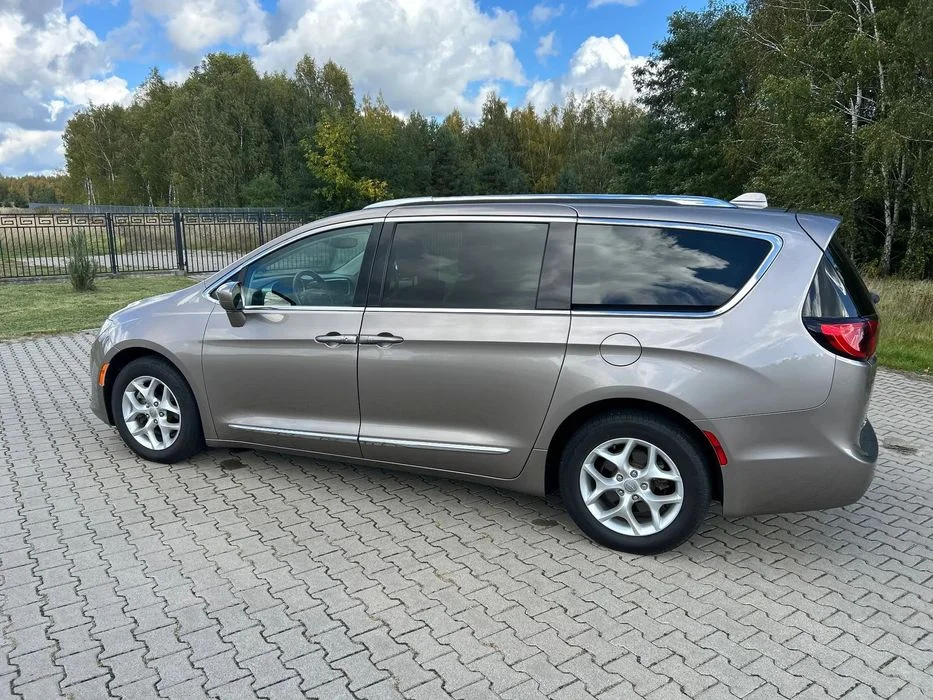 Chrysler Pacifica Chrysler Pacifica Turing L Plus .Zarejestrowana w bardzo dobrym stanie – zdjęcie 4
