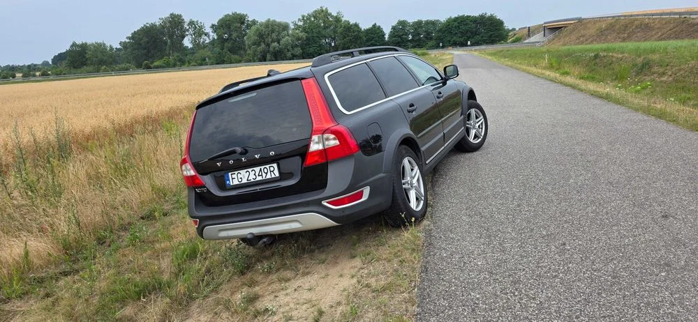 Volvo Xc 70 super ŁOŚ. 163KM, grzane fotele, skóra, ksenon, bluetooth i różne takie. – zdjęcie 4