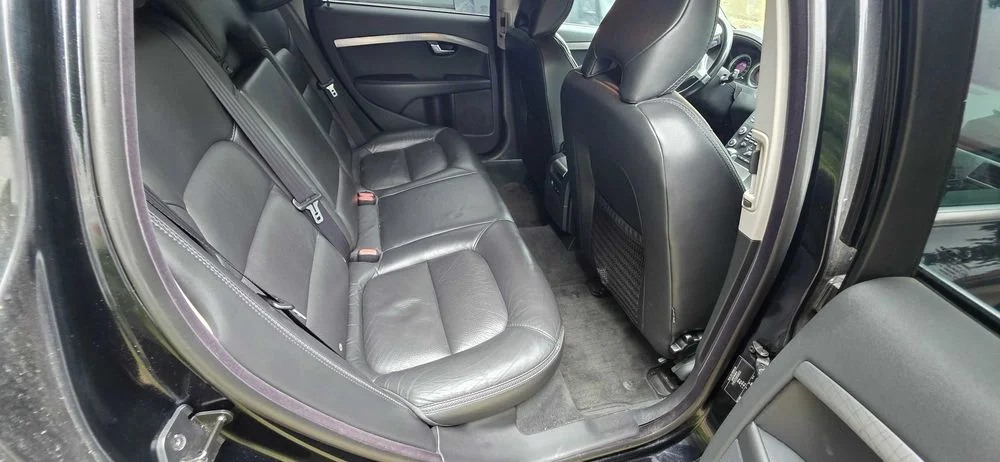 Volvo Xc 70 super ŁOŚ. 163KM, grzane fotele, skóra, ksenon, bluetooth i różne takie. – zdjęcie 8