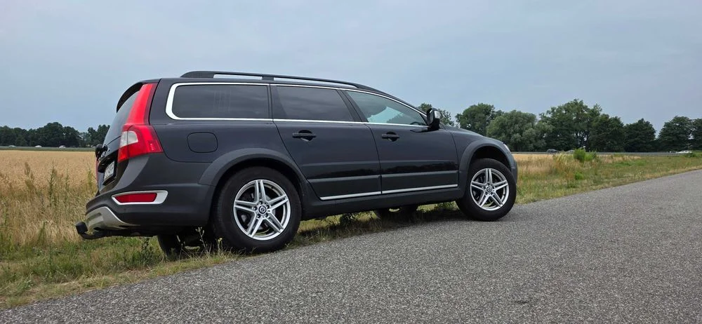Volvo Xc 70 super ŁOŚ. 163KM, grzane fotele, skóra, ksenon, bluetooth i różne takie. – zdjęcie 3
