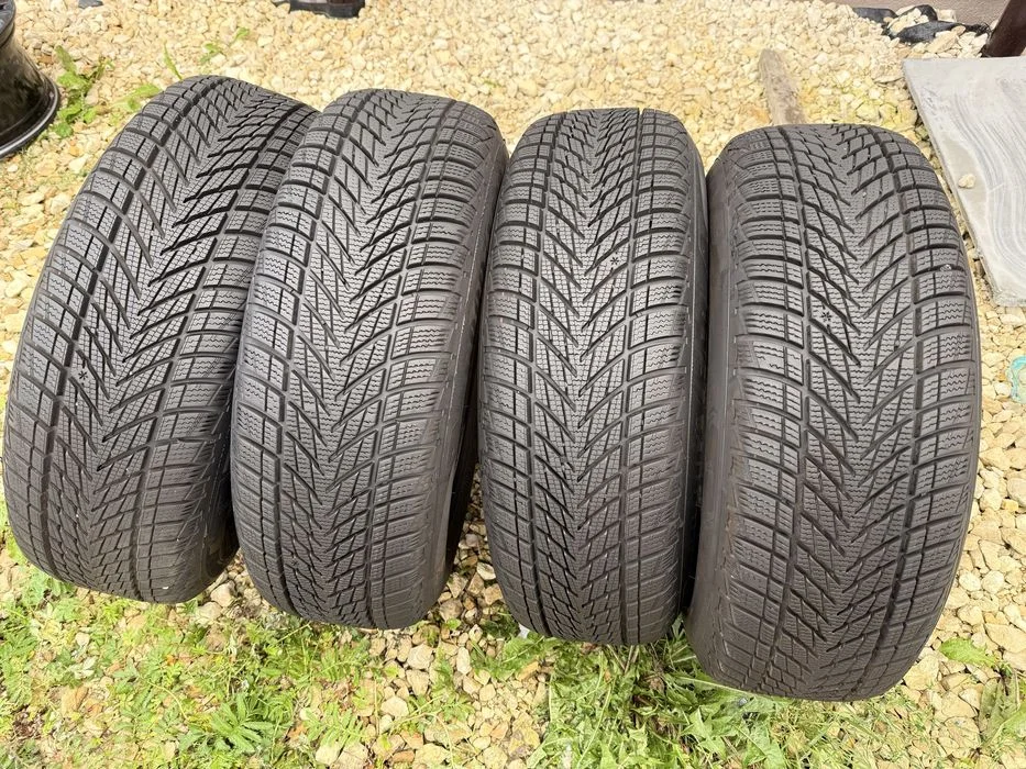 215/60r16 Goodyear UltraGrip performance 3 99h xl OPONY ZIMOWE jak nowe