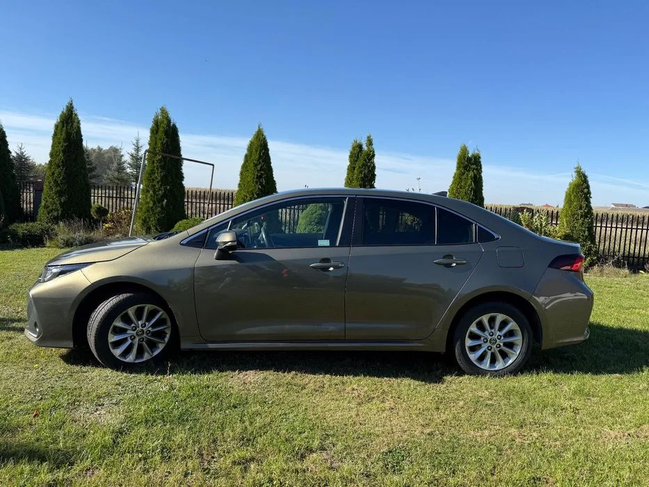 Toyota Corolla Toyota Corolla sedan drugi właściciel 64000 Netto