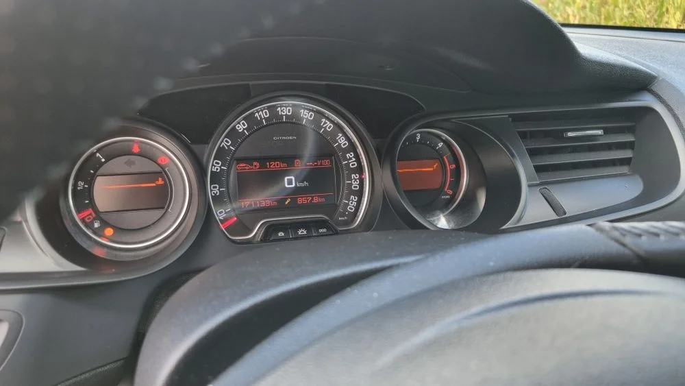Citroen c5 X7 kolor czarna perła – zdjęcie 6