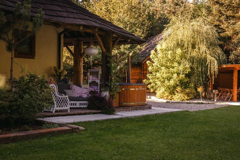Domek i Chata Siostry Brata dla 15 i 8 osób, jacuzzi, zjazdy rodzinne, spotkania przyjaciół, baza do zwiedzania beskidu niskiego, narty, góry – zdjęcie 7