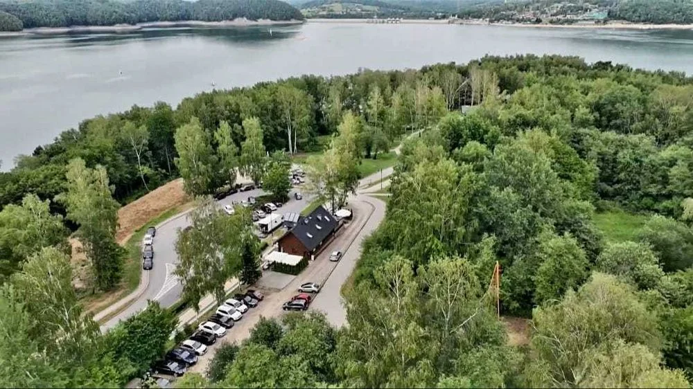 BIESZCZADY Polańczyk Solina CZEK TURYSTYCZNY BON domki pokoje n. jeziorem bon