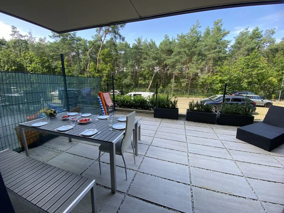 Apartament nad morzem przy zejściu na plażę, Parking – zdjęcie 2