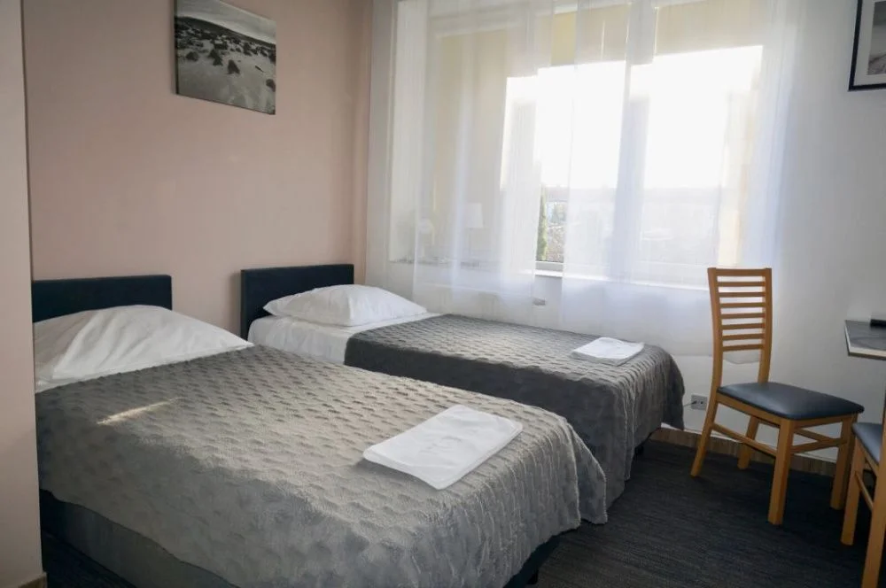 Poznan – Tanie Noclegi pracownicze – pokoje wynajem – dom – kwatery od 35zł – zdjęcie 3