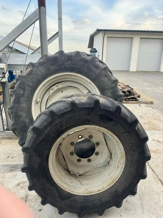 Koła Valtra Fendt MF John Deree 380/70R24 i 420/85R34 – zdjęcie 4