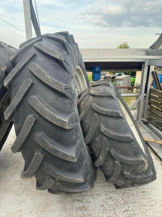 Koła Valtra Fendt MF John Deree 380/70R24 i 420/85R34 – zdjęcie 2
