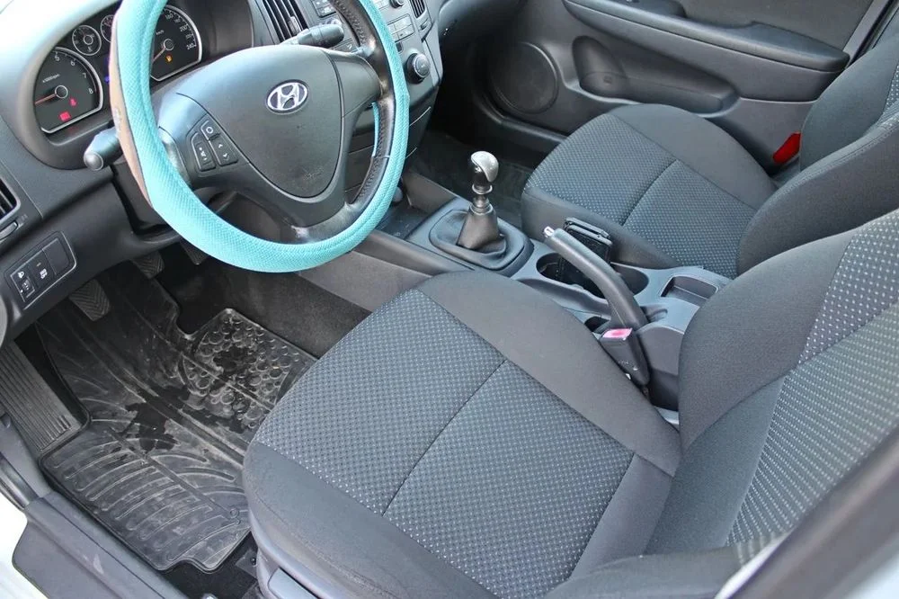 Hyundai I30 1.6 126PS Benzyna, 2X KOŁA! Czujniki, Halogeny, 10x AIRBAG! Warto! – zdjęcie 8