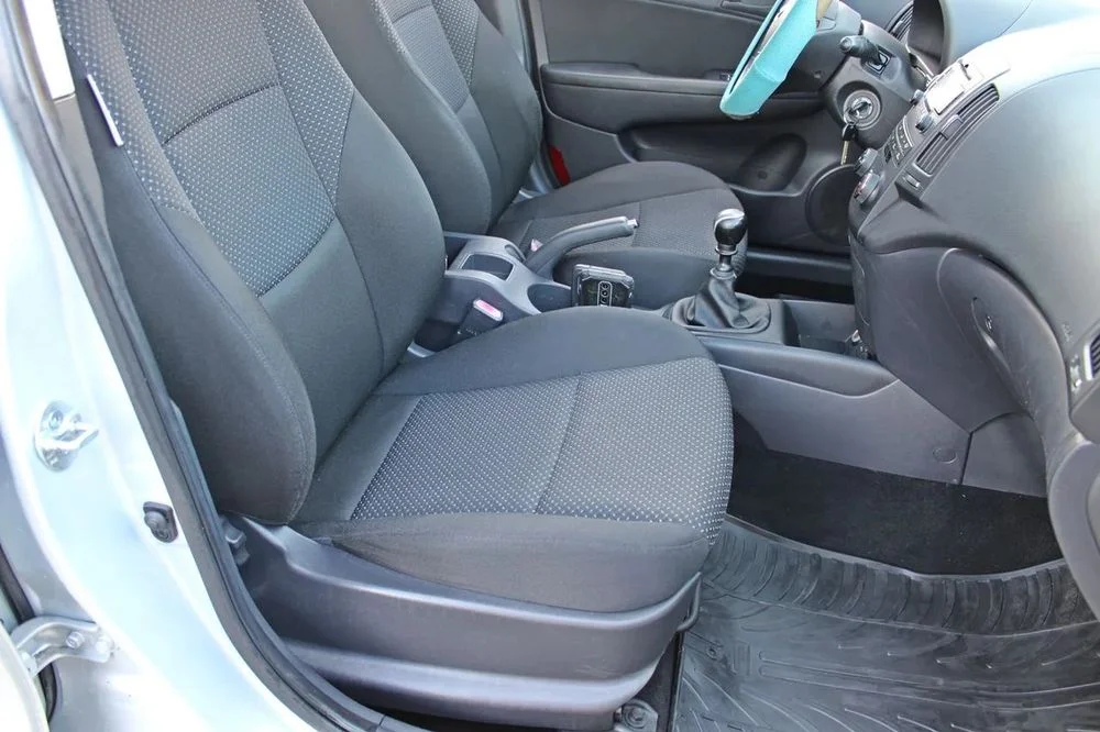 Hyundai I30 1.6 126PS Benzyna, 2X KOŁA! Czujniki, Halogeny, 10x AIRBAG! Warto! – zdjęcie 7