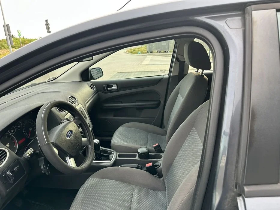 Ford Focus 1,6 Benzyna,Dobry stan – zdjęcie 8
