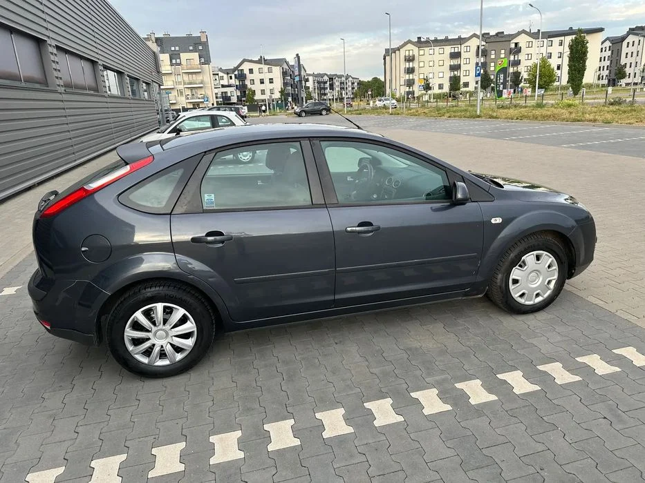 Ford Focus 1,6 Benzyna,Dobry stan – zdjęcie 5