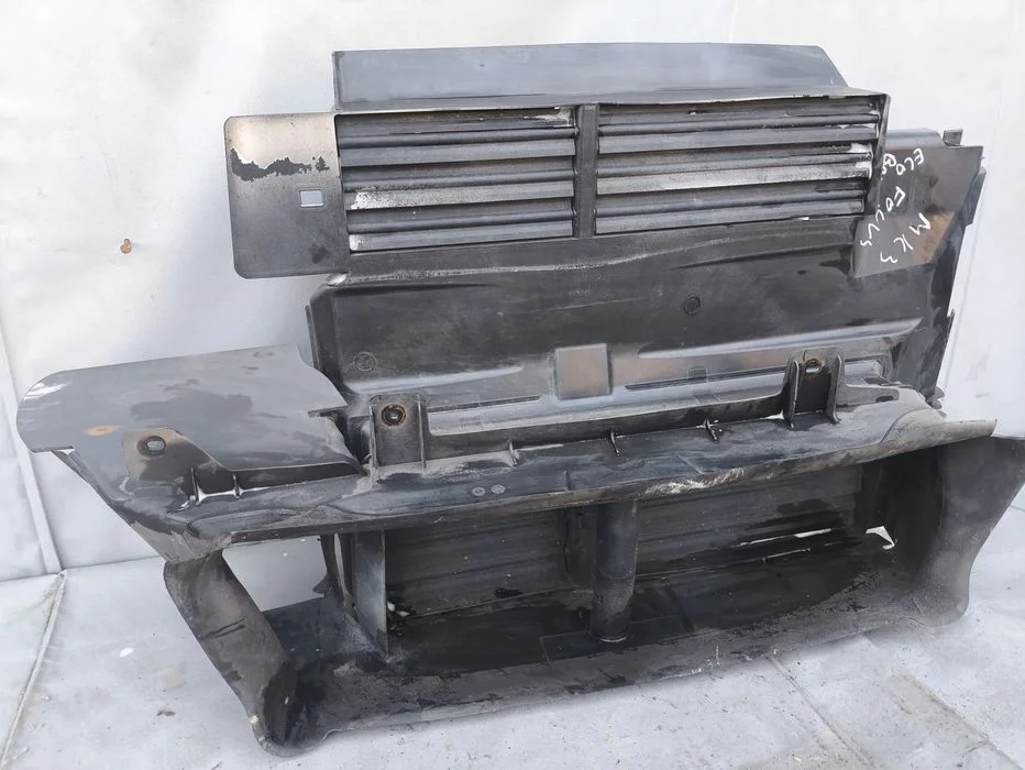 Ford Focus Mk3 Kierownica Wlot Powietrza Żaluzja Roleta Bm51-8475-Cg Bm51-8314-Cc
