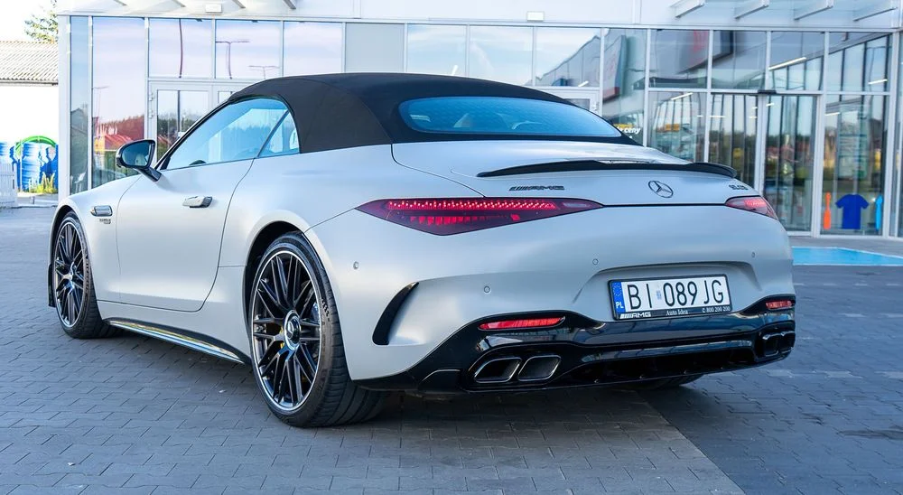 Mercedes-Benz AMG SL 63 4-MATIC +, salon PL, FV 23% – zdjęcie 4