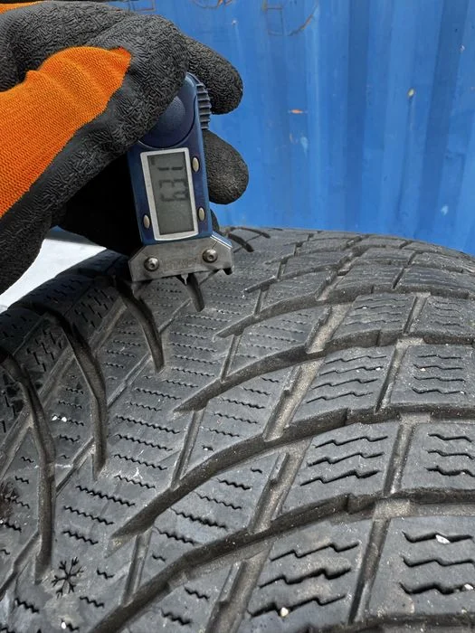 Dwie Opony nokian wr snowproof p 245/40/18 – zdjęcie 3