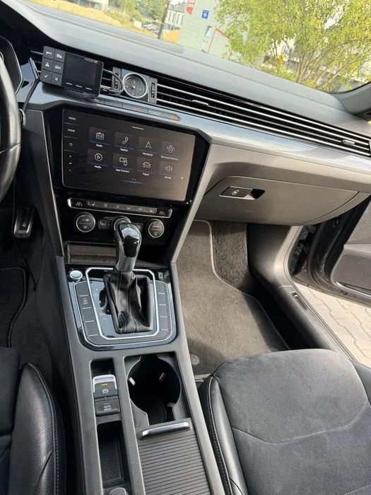 Volkswagen Arteon Volkswagen Arteon R-Line 2.0 TSI 190 KM DSG – zdjęcie 8