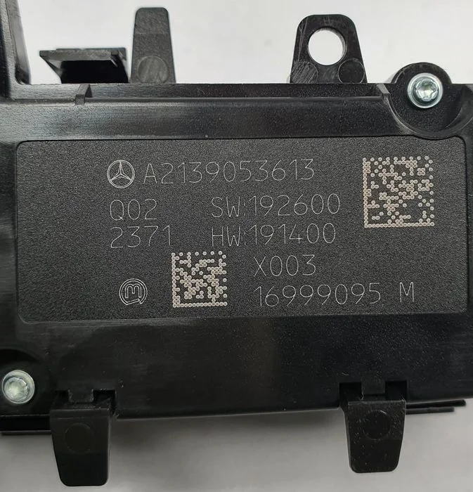 Panel Przyciski Radia Navi Tel Świateł Awaryjnych Mercedes W213 A2139053613 – zdjęcie 6