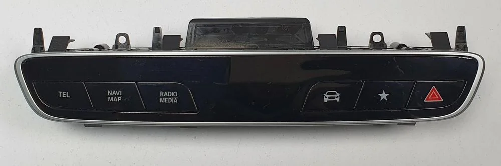 Panel Przyciski Radia Navi Tel Świateł Awaryjnych Mercedes W213 A2139053613