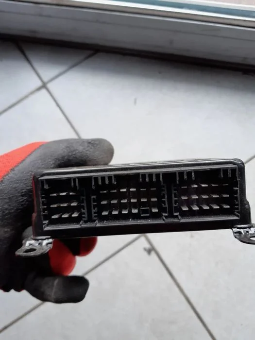 Sterownik regulacji siły hamowania Renault Mascott 2.8 DTI 02r 4460440770 5010344162 – zdjęcie 2