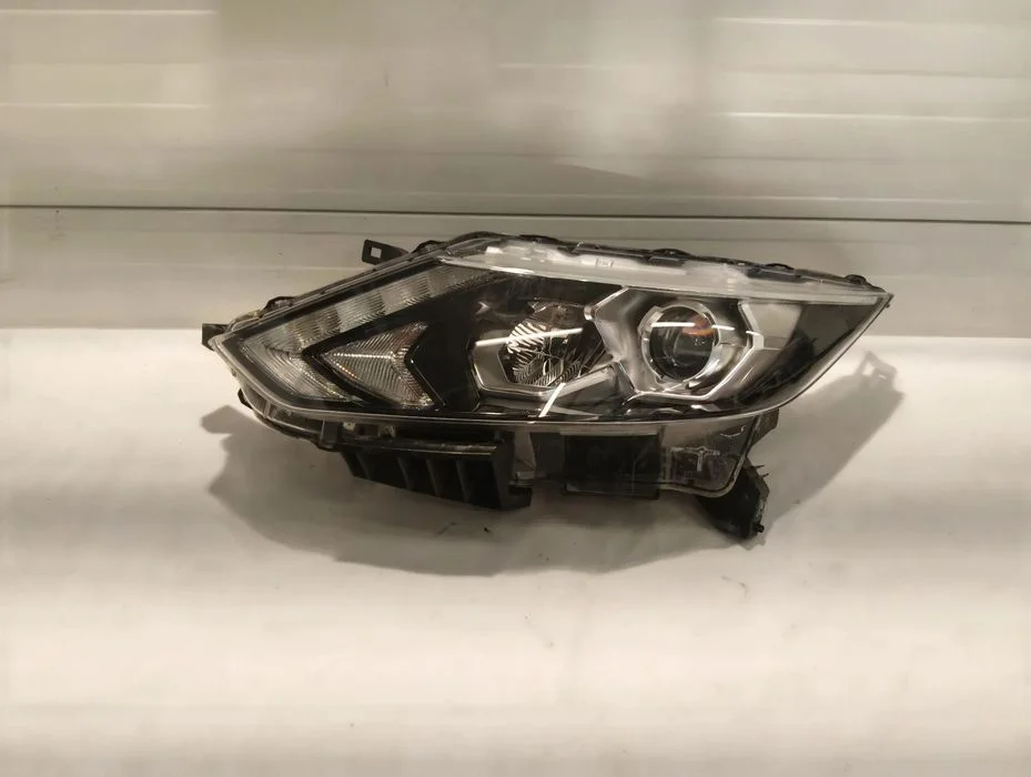 Nissan Qashqai J11 SM FULL LED PRZÓD STRONA LEWA 100-18015