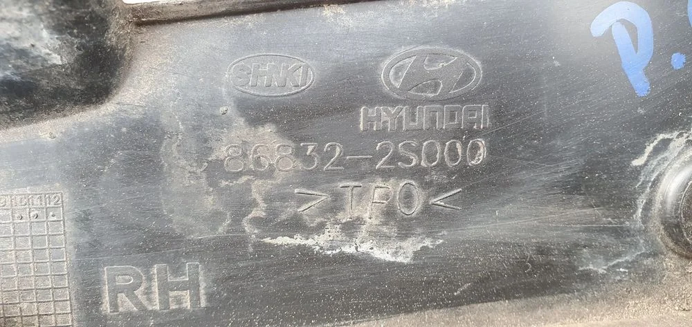 Chlapacz prawy przód Hyundai ix35 86832-2S000 – zdjęcie 8