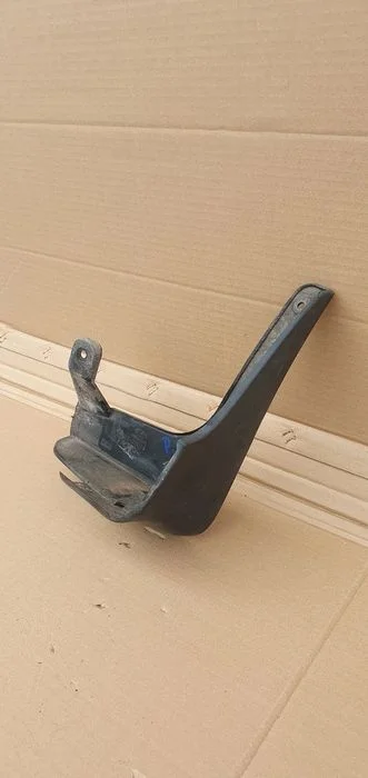 Chlapacz prawy przód Hyundai ix35 86832-2S000 – zdjęcie 3