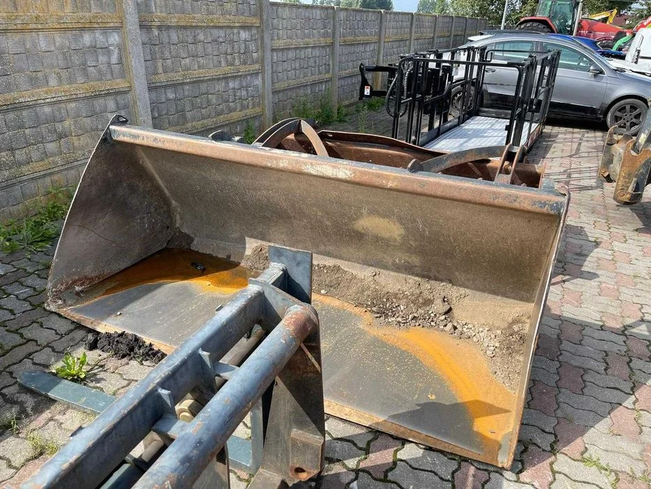 Łyżka 2.40 m szeroka ładowarka teleskopowa JCB oryginał bardzo mocna i solidna porządna Łycha Szufla Szypa – zdjęcie 3