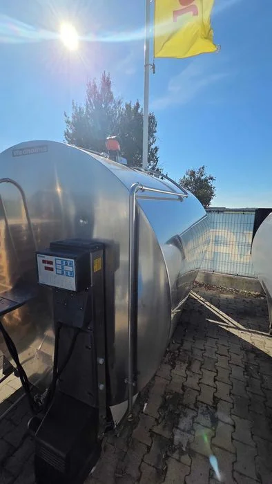 Schładzalnik chłodnia beczka do mleka 6000 L, EUROTANKS rymek.com.pl – zdjęcie 4