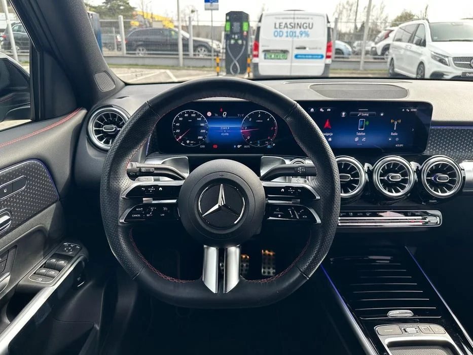 Mercedes-Benz GLB – zdjęcie 8