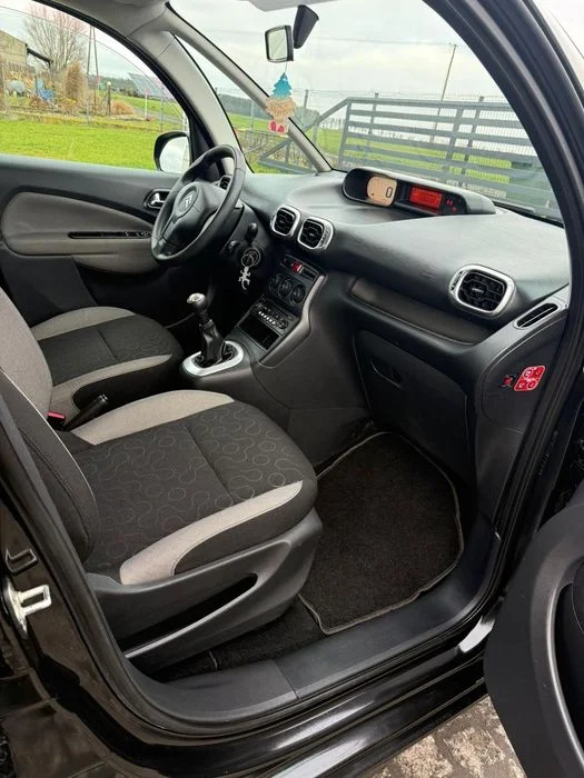 Citroën C3 Picasso zarejestrowany,8 miesiecy w kraju , super stan, bezwypadkowy – zdjęcie 2