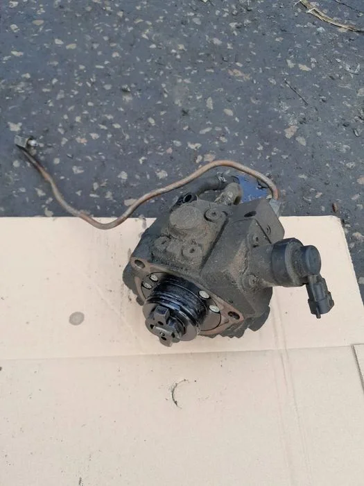 Pompa wtryskowa Renault Mascott 3.0 DCI 150 KM 0445010136