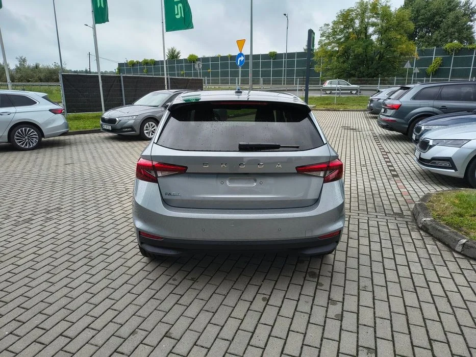 Skoda Fabia 115 KM DSG od ręki – zdjęcie 7