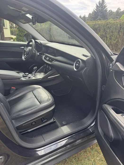 Alfa Romeo Stelvio – zdjęcie 8