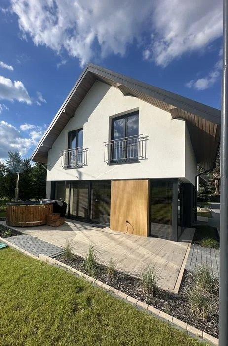 Huta Szumy konfortowe 4 domy domki do wynajecia sauna balia – zdjęcie 2