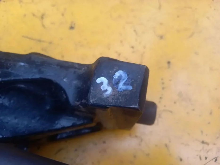 Zaczep automatyczny 330x32x25 John Deere – zdjęcie 3