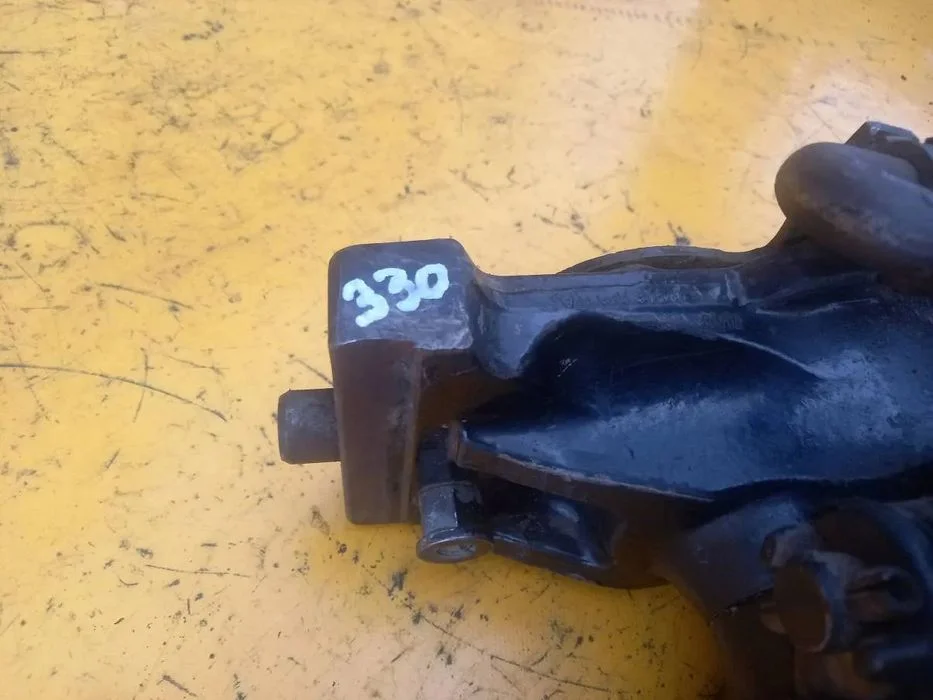 Zaczep automatyczny 330x32x25 John Deere – zdjęcie 2