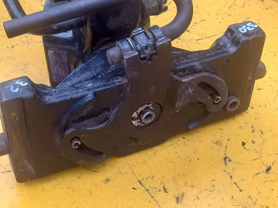 Zaczep automatyczny 330x32x25 John Deere – zdjęcie 7