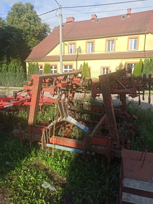 Agregat uprawowy przedsiewny