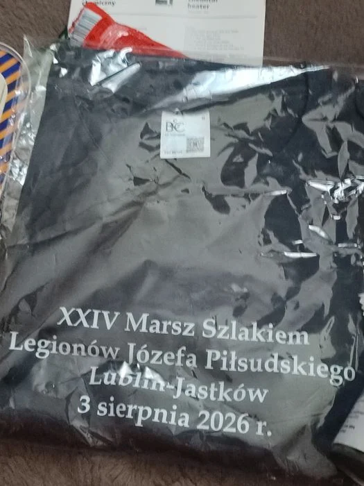 Konserwy + koszulka + bidon+ podgrzewacz – zdjęcie 2