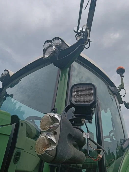 Lampy ledowe Fendt 828 halogeny 936 – zdjęcie 2