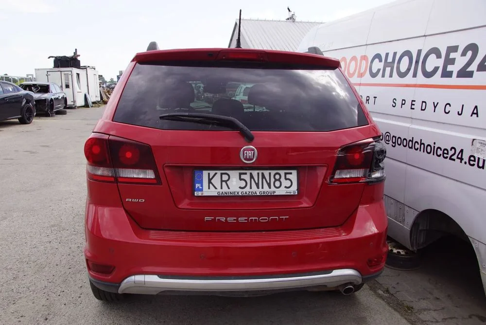 Auto na części - Fiat Freemont 2.0 MultiJet 170 KM 939B5000 62TE PRM 2015R Silnik Skrzynia Drzwi Maska Błotnik Zderzak Klapa Lampa Lusterko Klamka Szyba Deska Kokpit Sterownik Moduł Czujnik Licznik Wy – zdjęcie 5