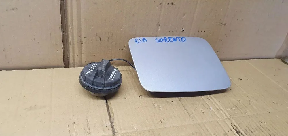 Klapka wlewu paliwa wlew Kia Sorento I – zdjęcie 4