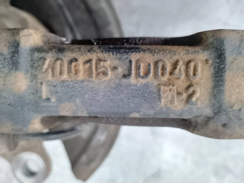 Zwrotnica Lewy Przód Nissan Qashqai +2 I 40015-Jd040 2.0 16V